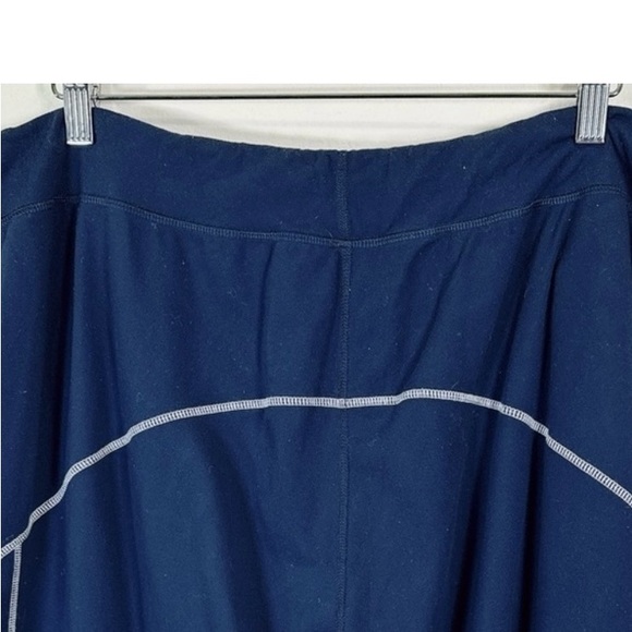 Lululemon sweats - Picture 5 of 9